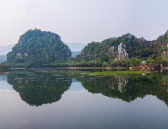 【肇慶美食2天】<肇慶七星巖風(fēng)景區(qū)、北回歸線上翡翠-鼎湖山、白沙龍母廟、古宋城墻+草鞋街、水舞燈光>