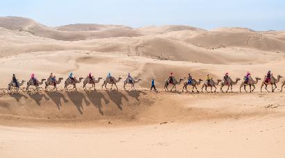 【秋攝塞北】<赤峰博物館-古北水鎮-避暑山莊-塞罕壩上草原-烏蘭布統-天太永游牧村>雙飛 6 天游