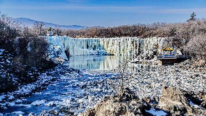 【春節計劃-冰雪大世界A1】<冰雪大世界·中國雪鄉·亞布力滑雪·鏡泊湖瀑布冰掛·松花江冬捕>雙飛5日