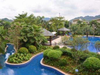 景點(diǎn)：林泉酒店泳池圖1